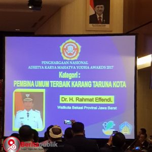 Mentri Sosial