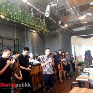 GM Park By Copy saat Berdoa 