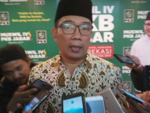 Caption: Ilustrasi, Ridwan Kamil Calon Gubernur Jabar saat sosialisasi Ke Pondok Pesantren An-Nur Kota Bekasi