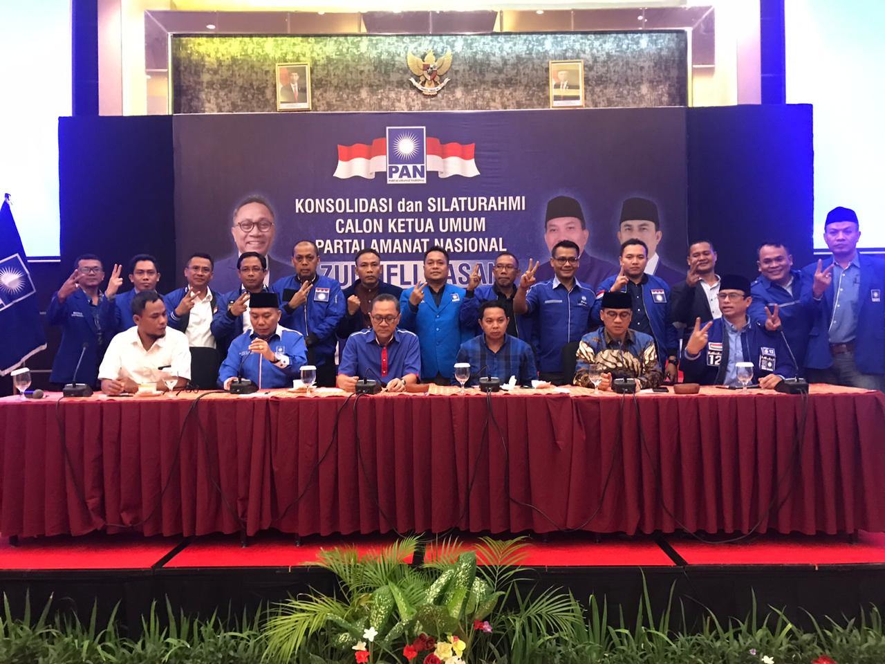 Konsolidasi dan Silahturahmi Calon Ketua Umum Partai Amanat Nasional Zulkifli Hasan.