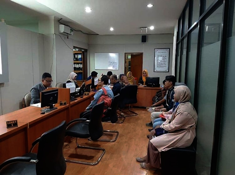 Suasana Pencari Kerja yang ingin membuat Kartu AK-1 atau yang biasa disebut Kartu Kuning.