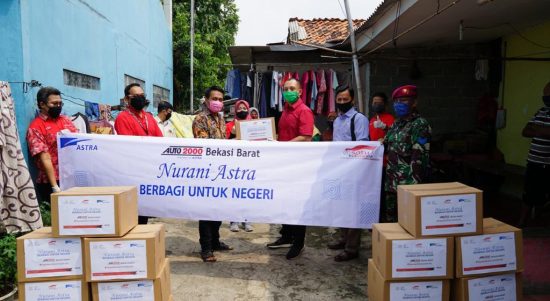 Auto 2000 Berikan Bantuan Corporate Social Responsibility (CSR) lebih dari 100 miliar rupiah, Rabu, (29/4).