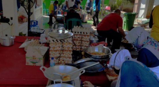 Pemerintah Kota Bekasi Siagakan Dapur Umum di 12 Kecamatan, Kamis, (16/4).