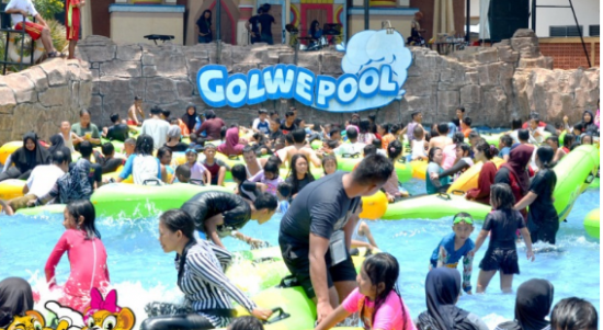 GOLWE POOL (KOLAM OMBAK).