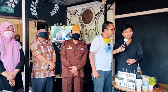 Pemerintah Kota (Pemkot) Bekasi Gandeng Penggiat Usaha Mikro atau Usaha Mikro Kecil, dan Menengah (UMKM) Kopi di Kota Bekasi, Usung Tema Ngopi Kemerdekaan, Minggu, (30/8).