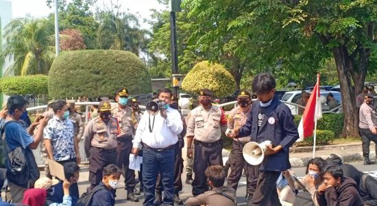 IHT Terima Mahasiswa Demo Sampaikan Aspirasinya, Kamis, (24/9) di DPRD kota Bekasi.