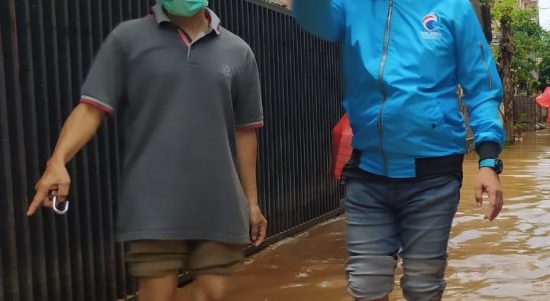 Kondisi Banjir di Salah satu Perumahan Warga di Bekasi, Kamis, (25/2).
