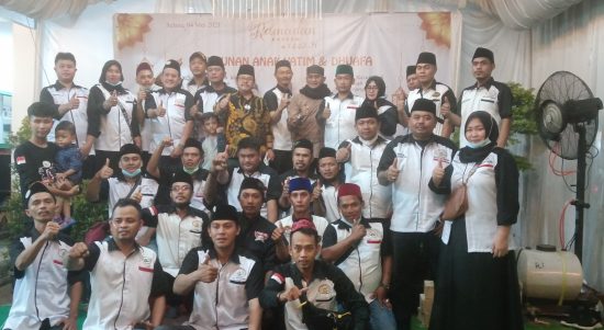 Kegiatan santunan digelar guna mewujudkan FORKABI yang aktif, religius, berbudaya, sejahtera dan harmonis dengan langkah sedekah, sholat dan shalawat yang digelar di Jalan Pekayon, Selasa, (4/5).