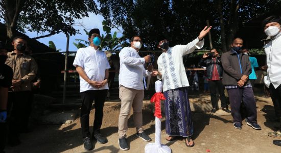Sandiaga Uno Bersinergi dengan Tokoh Agama, Ormas Islam, Pondok Pesantren, Lembaga Pendidikan serta 18 Pimpinan Organisasi Kemasyarakatan Pemuda (OKP) Islam menyiapkan 1.000 Hewan Qurban Di 17 Provinsi, Selasa, (20/7).