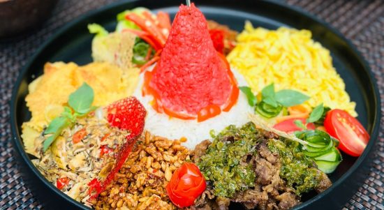 Nasi Tumpeng Dirgantara seharga Rp68.000 net/pax, Jumat, (4/8/2023).